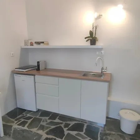 Christina's Homely Escapes