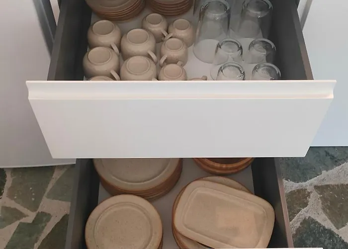 Christina's Homely Escapes Sikion