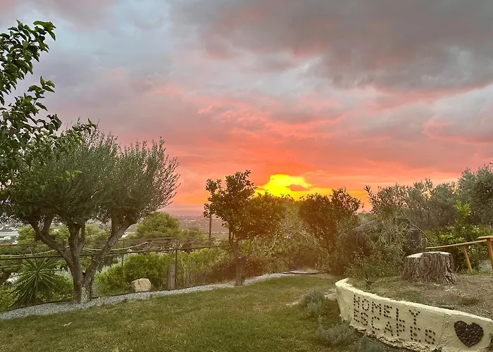 Διαμέρισμα Christina's Homely Escapes